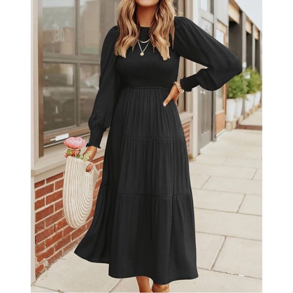 Women’s Black Long Sleeve Tiered Maxi Dress